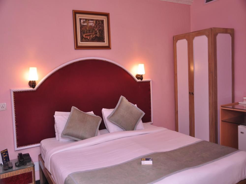 Oyo Premium Railway Station Patna Hotel Patna  Kültér fotó
