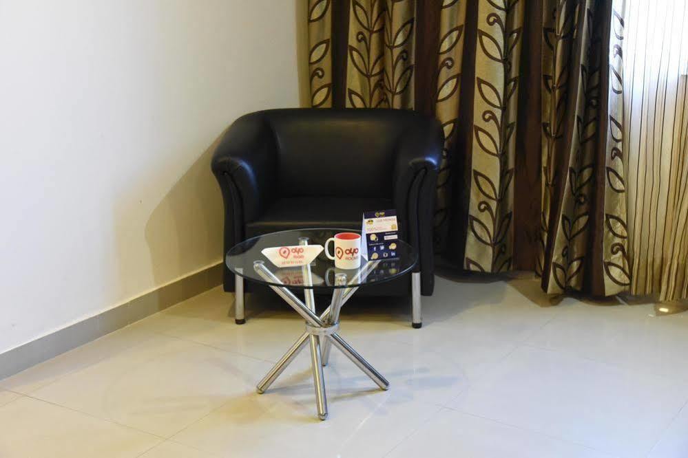 Oyo Premium Railway Station Patna Hotel Patna  Kültér fotó